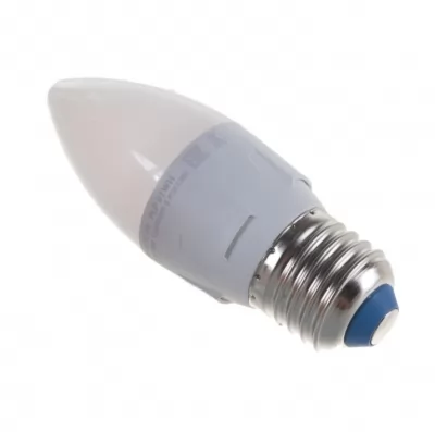 Лампа светодиодная Uniel ЯРКАЯ LED-C37 E27 PLP01WH 7 Вт теплый белый свет купить в Москве